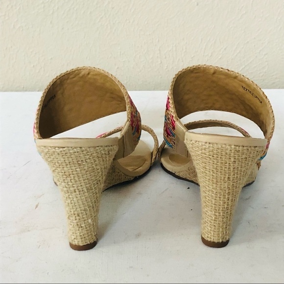 Coldwater Creek colorful textile strap slide on sandal - Picture 6 of 8